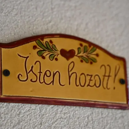 Bakonyi Venkoerte Vendeghaz Apartament