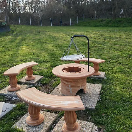 Bakonyi Venkoerte Vendeghaz Apartmán