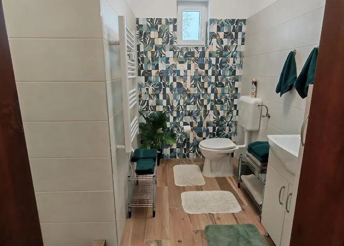 Bakonyi Venkoerte Vendeghaz Апартаменты *