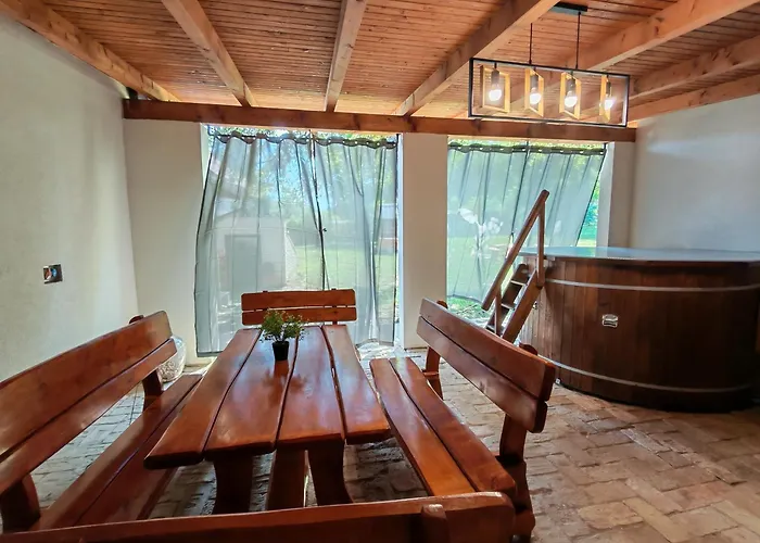 Bakonyi Venkoerte Vendeghaz Bakonypeterd